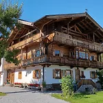 Appartement Haus Dirol