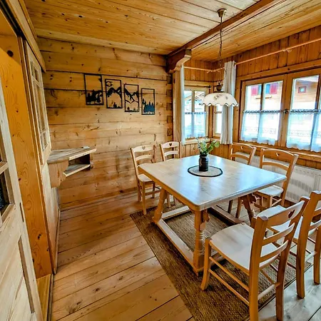 דירה Haus Dirol *