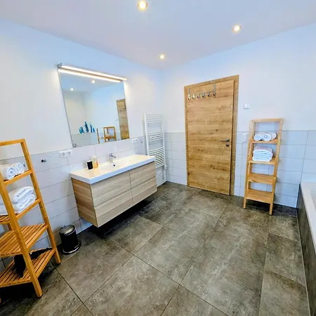 Haus Dirol דירה קירשברג אין טירול