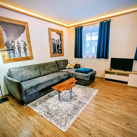 Haus Dirol דירה קירשברג אין טירול