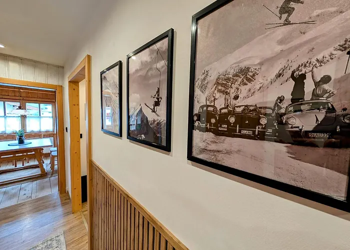 Haus Dirol شقة