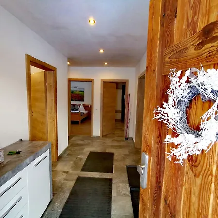 Haus Dirol Апартаменты Кирхберг